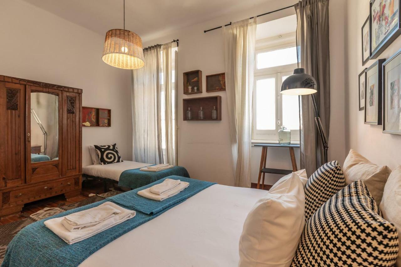 Stylish For Travelers - Bp2 * Lissabon